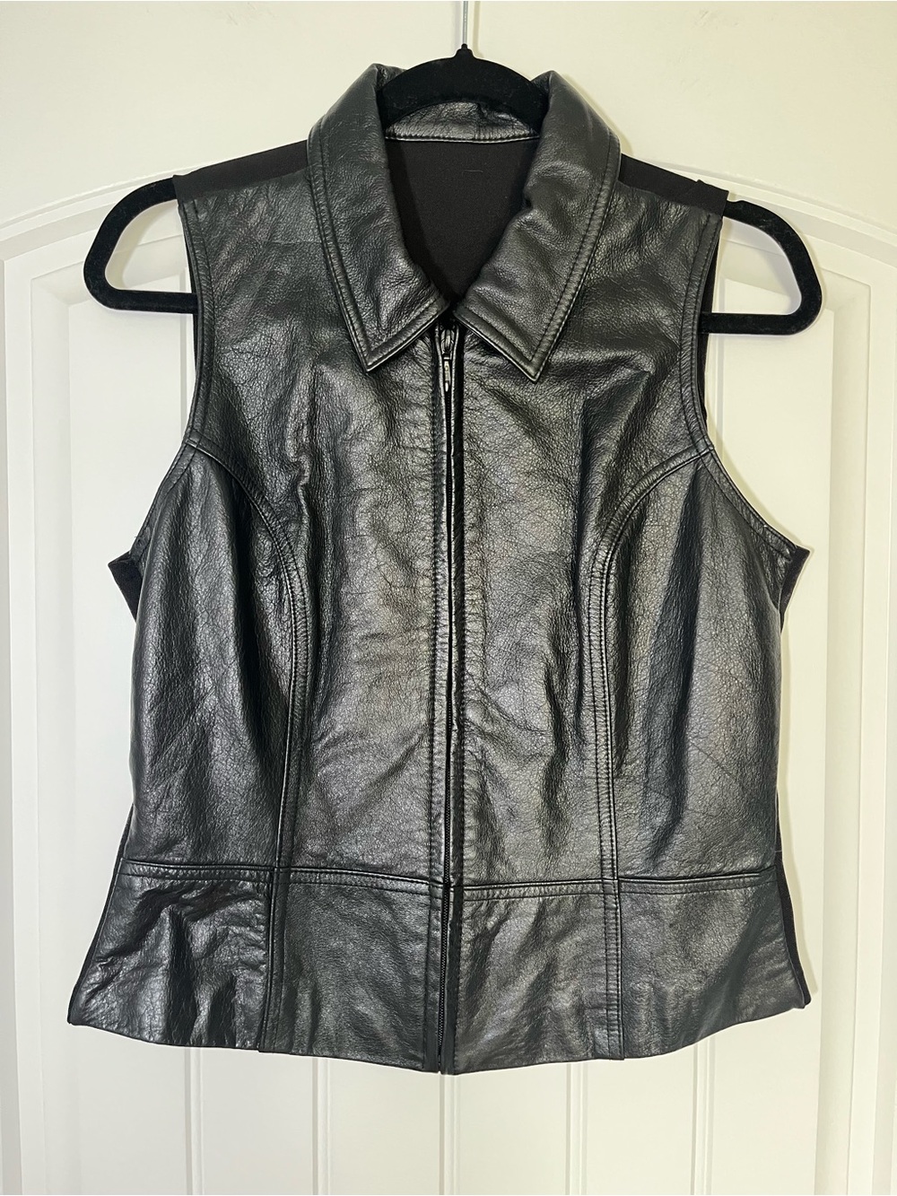 Vintage Wilsons Leather Maxima Full-Zip Black Leather Vest Size Large Biker Moto